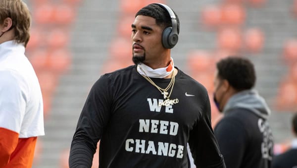 clemson-dj-uiagalelei-lrg Clamson Tigers DJ Uiagalelei QB