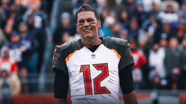 tampa-bay-bucs-tom-brady-lrg Tom Brady Bucs QB