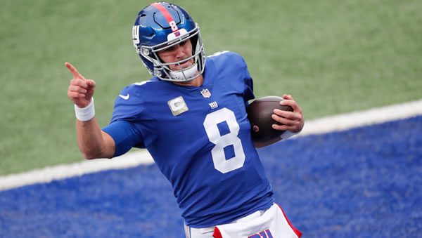 ny-giants-daniel-jones-lrg Daniel Jones QB NY Giants