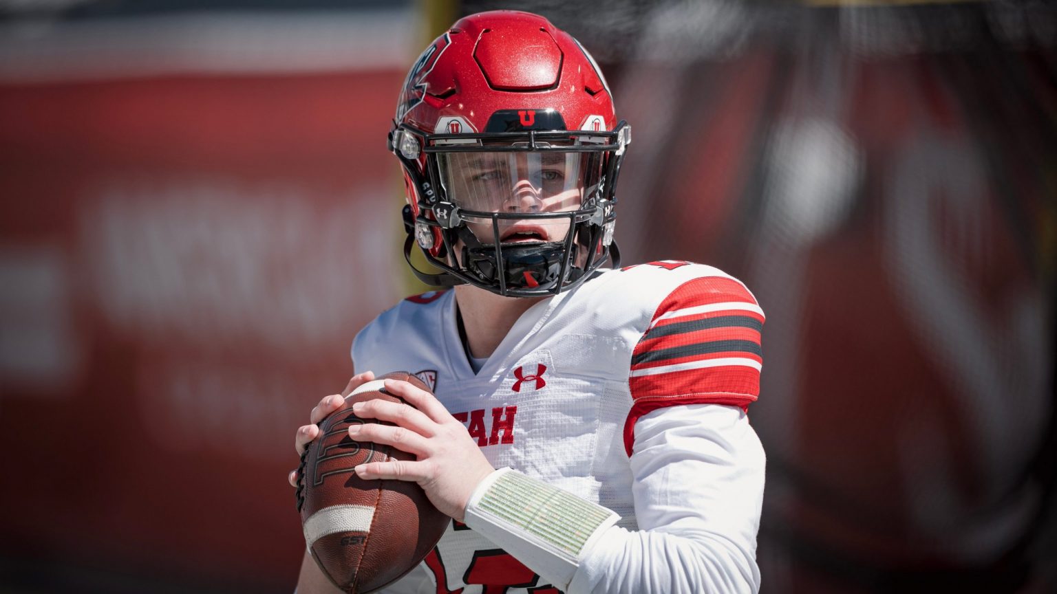 utah-utes-qb-charlie-brewer-lrg Charlie Brewer Utes QB