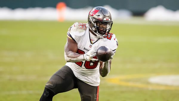 tampa-bay-buccaneers-rb-leonard-fournette-2 Leonard Fournette RB Tampa Bay