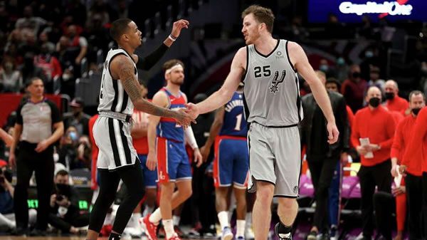 San Antonio Spurs at Miami Heat Point Spread Pick