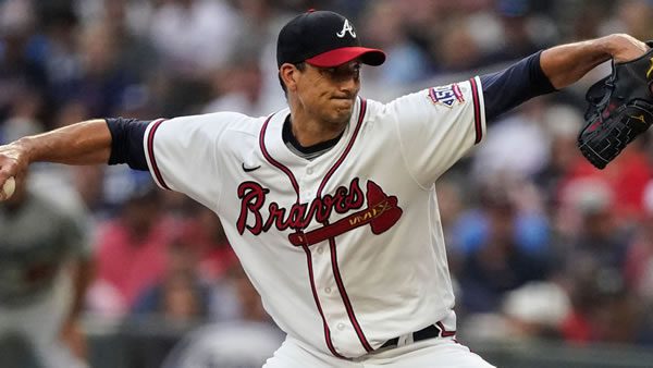 atlanta-braves-charlie-morton Charlie Morton Atlanta Braves Starting Pitcher