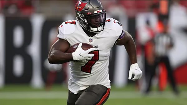 tampa-bay-bucs-leonard-fournette Leonard Fournette RB Tampa Bay Bucs
