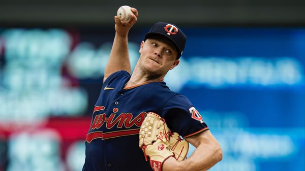 minnesota-twins-sonny-gray Sonny Gray Starting Pitcher Minnesota Twins