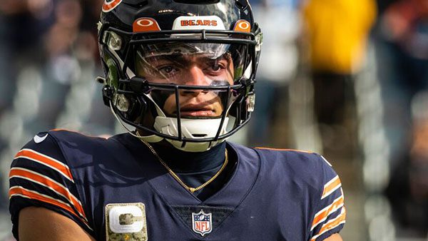 chicago-bears-justin-fields-3 Will Justin Fields play versus the Panthers?
