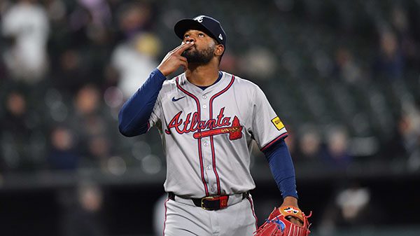 atlanta-braves-reynaldo-lopez Reynaldo Lopez Atlanta Braves Starting Pitcher