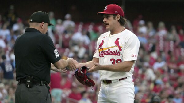 st-louis-cardinals-miles-mikolas-5 Miles Mikolas Cardinals Starting Pitcher