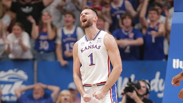 kansas-jayhawks-hunter-dickson Hunter Dickinson Kansas Jayhawks